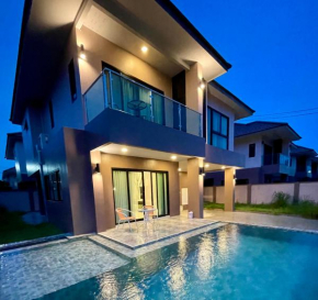 蓝精灵The Smurfs Smurfs Villa Holiday Home